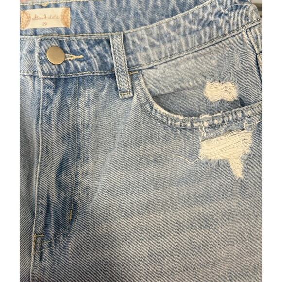 Altar'd State High Waisted Distressed Mom Jeans; Size 29 - Picture 6 of 6